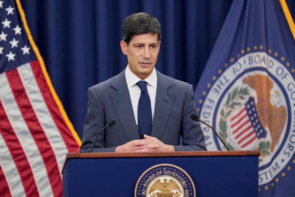 Warsh Reiterates Fed’s Pledge to Get Inflation Down but Doesn’t Specify How