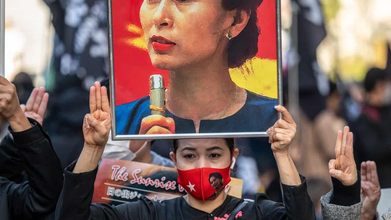 Japan Considers Resuming Myanmar Aid to Counter China