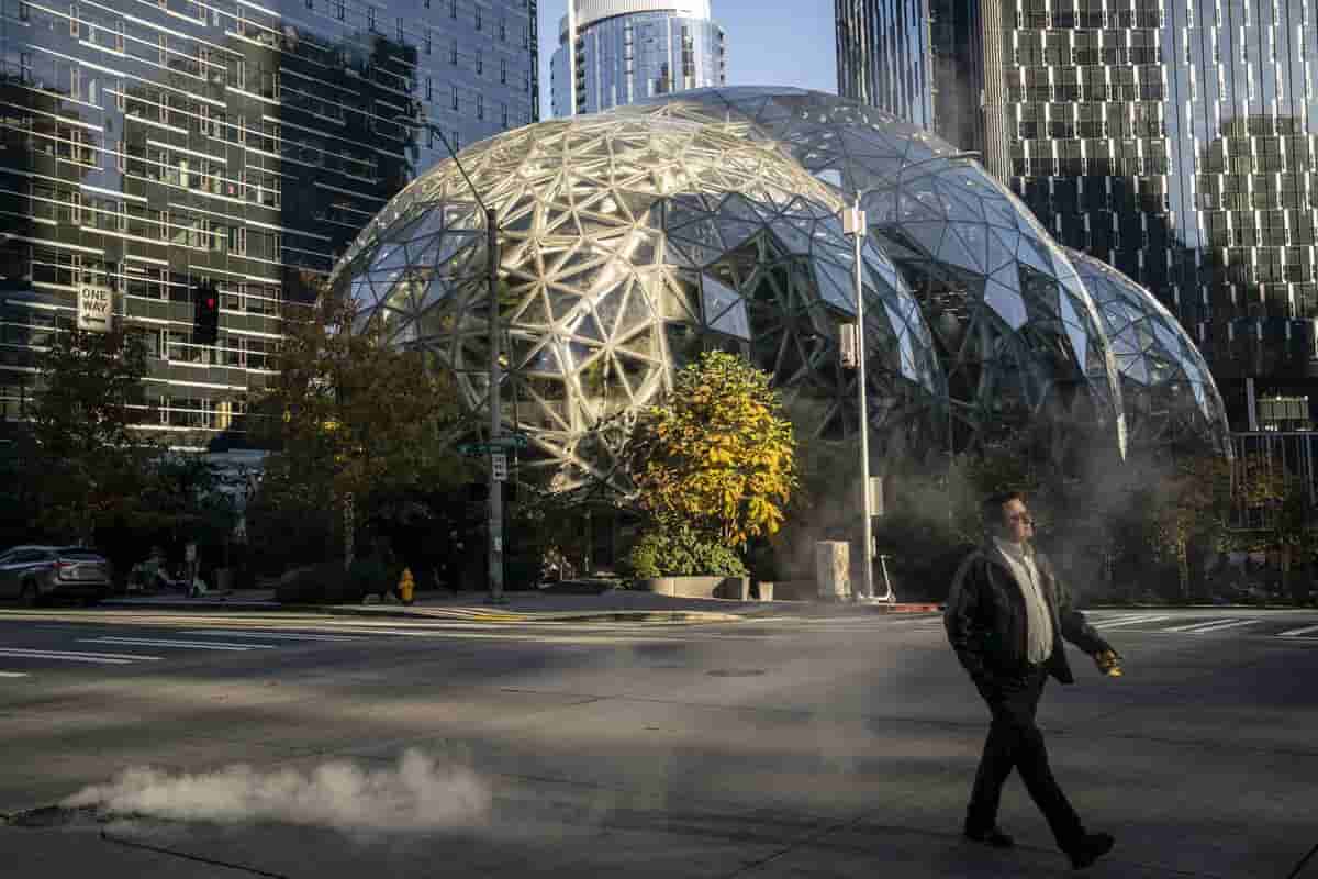 Amazon Faces Senate Probe Over Alleged Chinese Influence