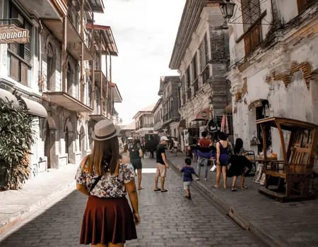 Philippines Raises Minimum Wage in Manila Amid Inflation Concerns