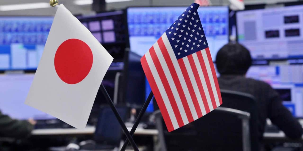 US fund managers hesitant on yen despite undervaluation