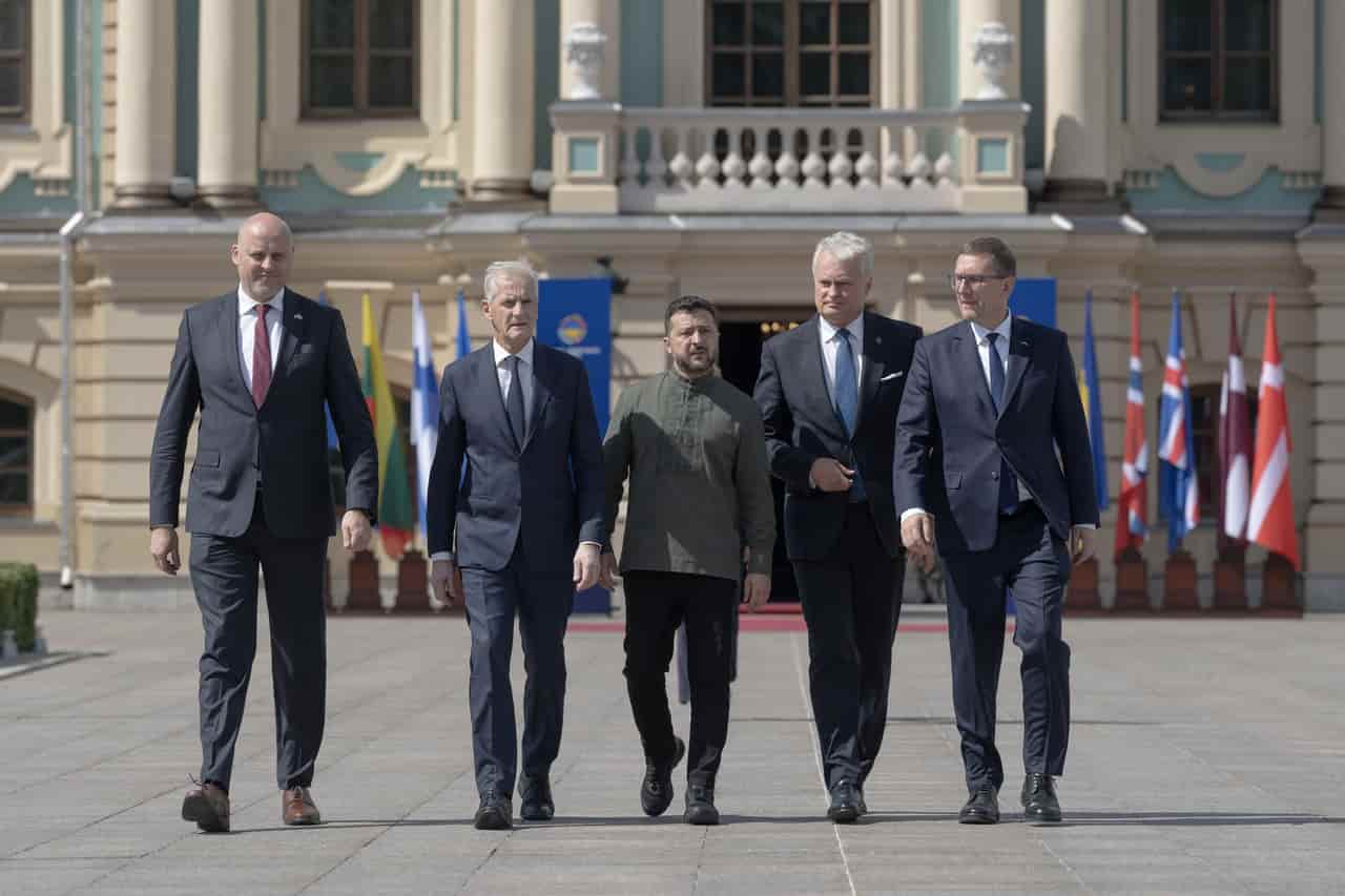 Ukraine urges EU to follow Baltic states' lead on Russian sanctions