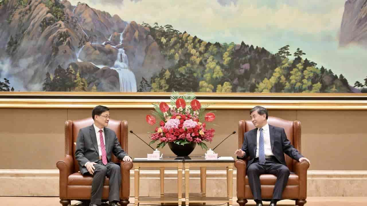 Hong Kong, Fujian sign 6 deals to deepen finance, tourism and education ties