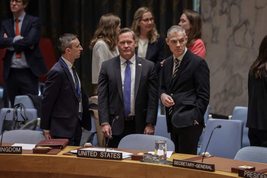 Russia UN envoy says US 'ruined' Hormuz navigation, vetoes UN resolution