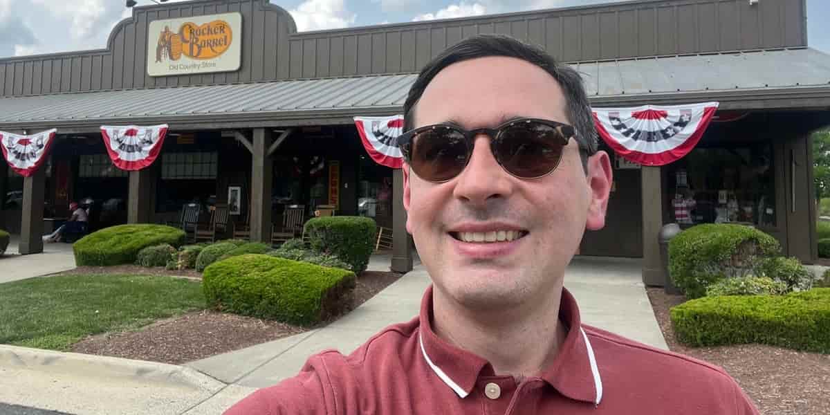 Cracker Barrel Faces Challenges Amid CEO Change and Stagnant Sales