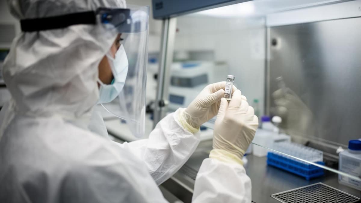 UK pledges £600m to defend against AI health and security threats