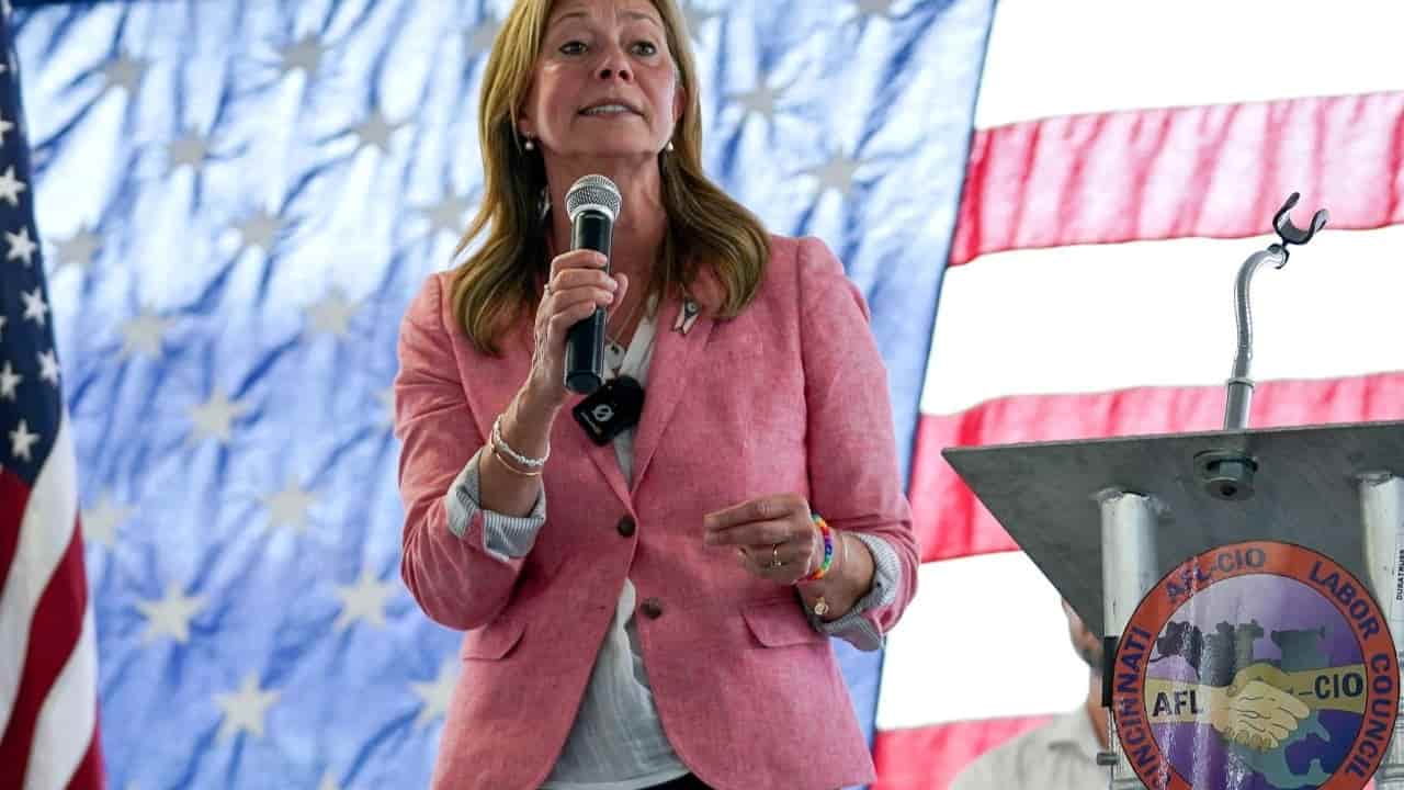 Man arrested after charging at Ohio gubernatorial candidate Amy Acton