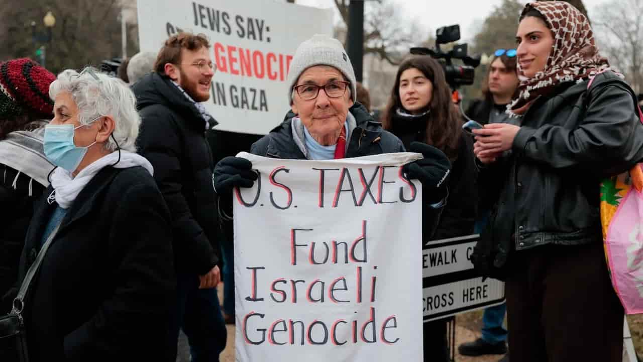Israel's Social Media Propaganda Campaign Backfires, Analysts Say