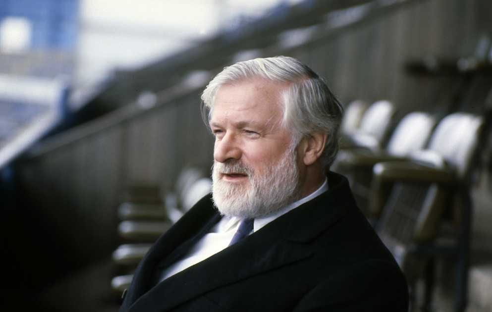 Ken Bates, former Chelsea and Leeds owner, dies at 94