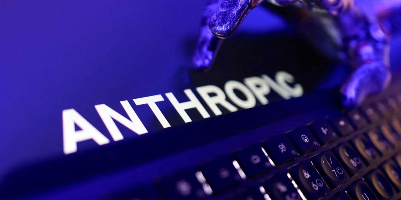 US Lifts Export Controls on Anthropic's Advanced AI Models
