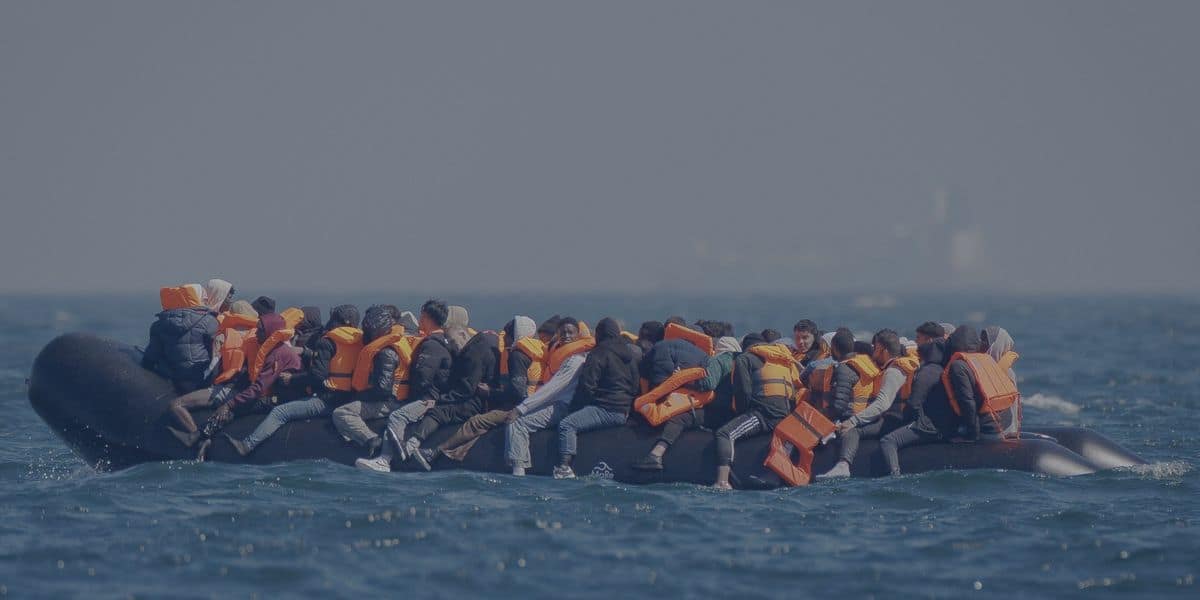 Hundreds of migrants arrive in UK after 10-day lull in Channel crossings