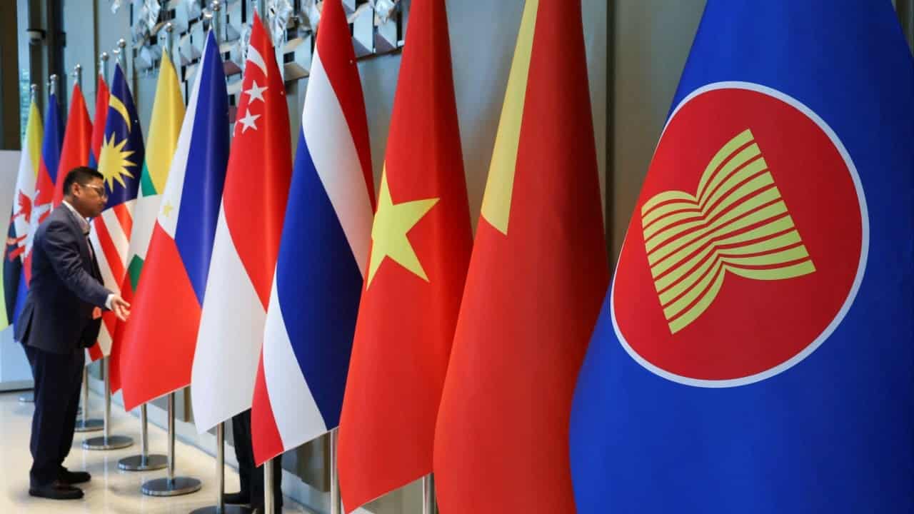 Southeast Asia favors multilateralism, wary of US or China leadership: survey