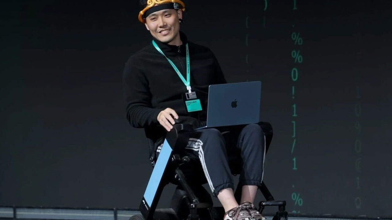 Chinese inventor develops mind-controlled wheelchair
