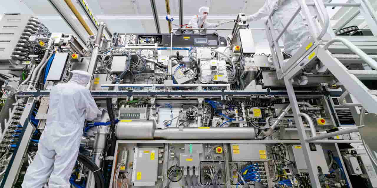 ASML to boost Japan staff to 700 by 2030 to support chipmakers