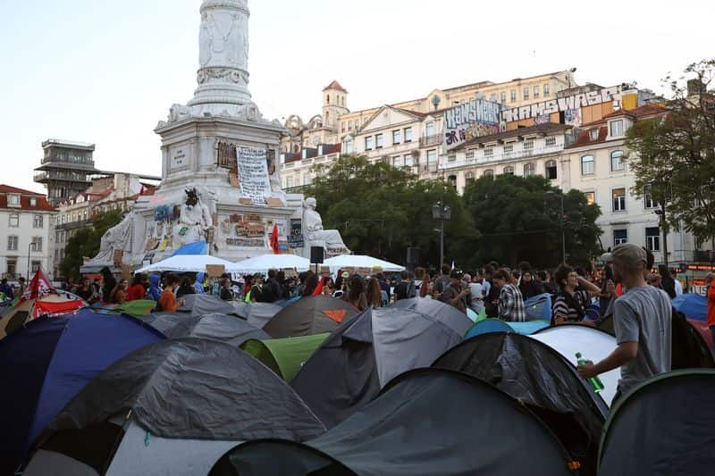 Portugal housing protesters vow to press on after police clear camps