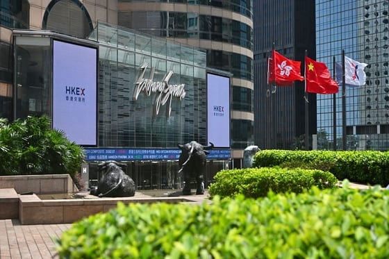 Chinese AI hardware IPO Ligent jumps 19% in Hong Kong debut