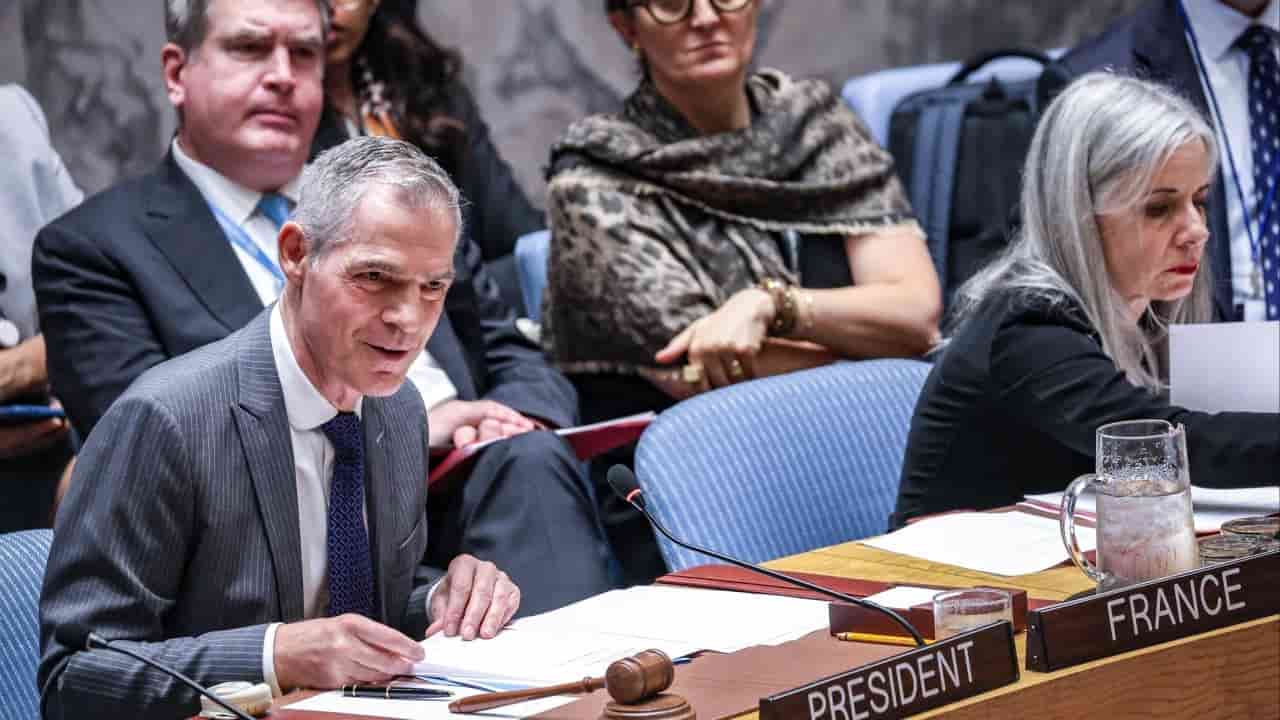 France apologizes for criticizing US human rights record