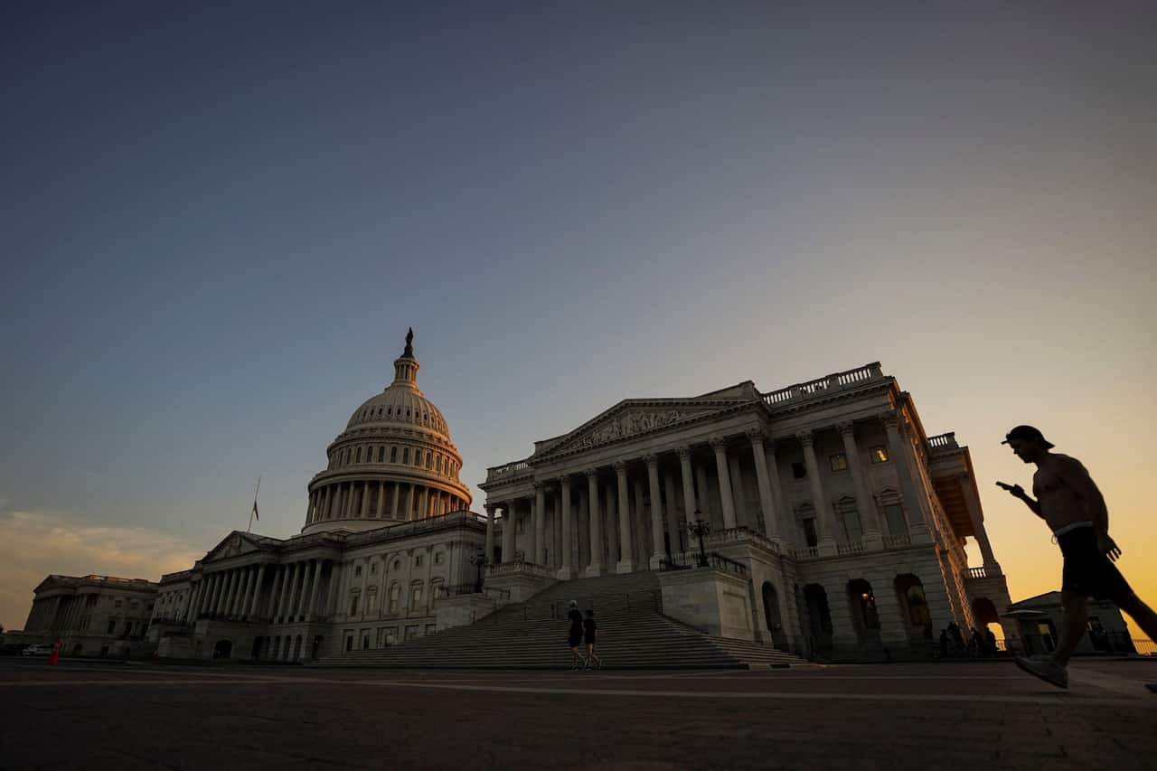 US House votes to make daylight saving time permanent