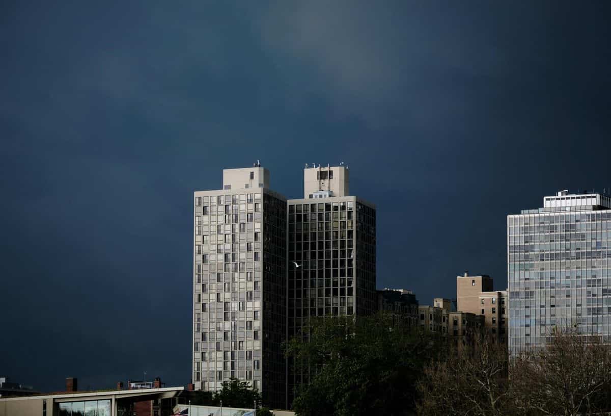 Commercial Real Estate Prices Diverge as Hotels Slide, Offices Gain