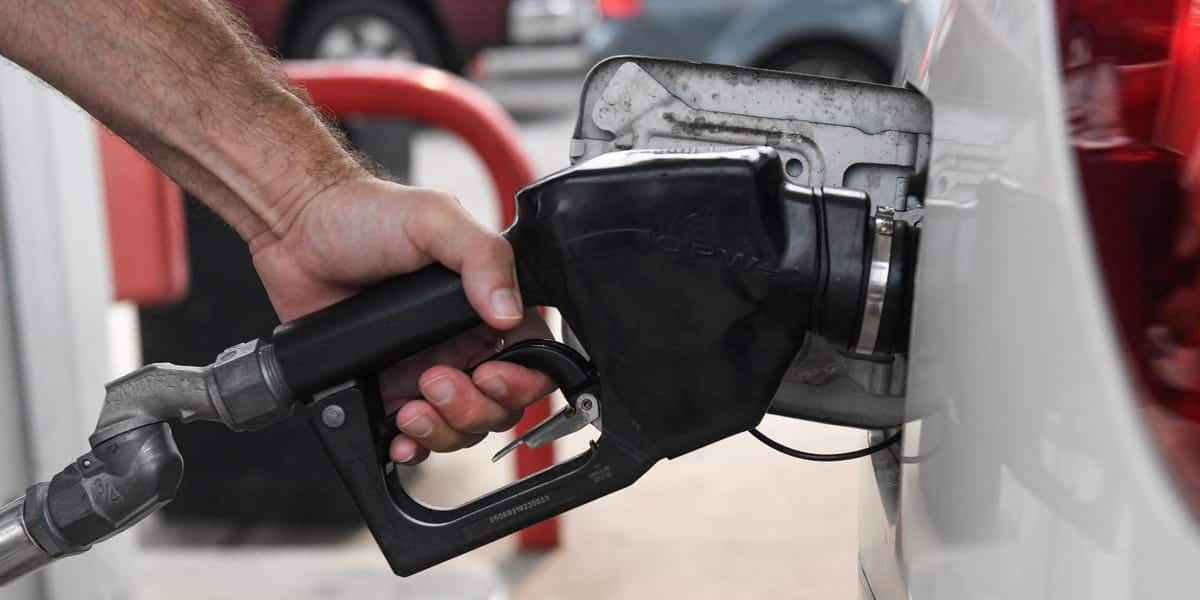 US gas prices hit $4/gallon as oil surges on Middle East tensions
