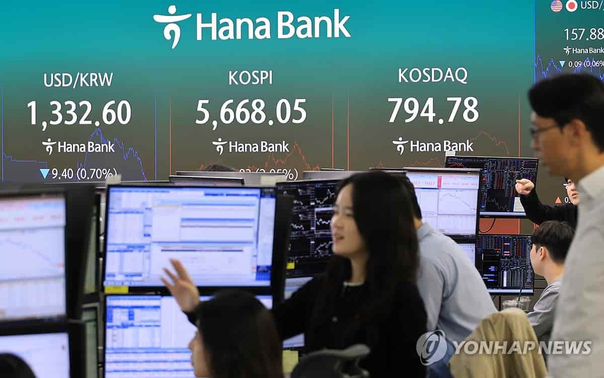 South Korean won hits near 2-year high on Fed outlook, foreign inflows