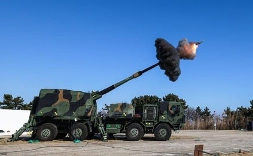 US Army receives first Hanwha-made mobile howitzer system