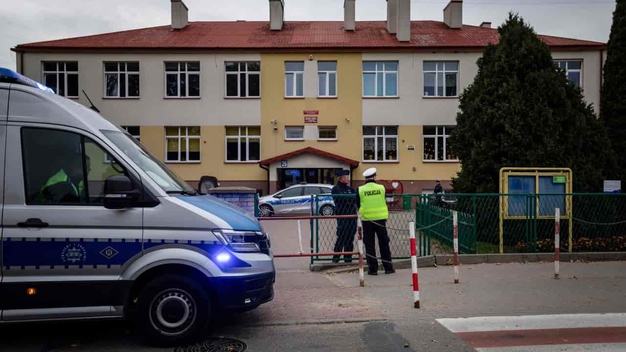 Poland detains 76, checks 50,000 schools after two attacks