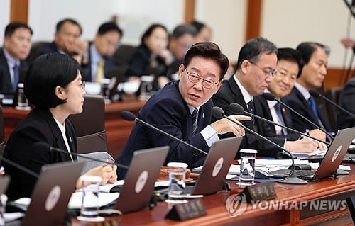 President Lee calls for bipartisan cooperation on 2027 budget