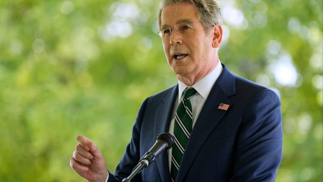 US threatens China with AI sanctions over alleged IP theft