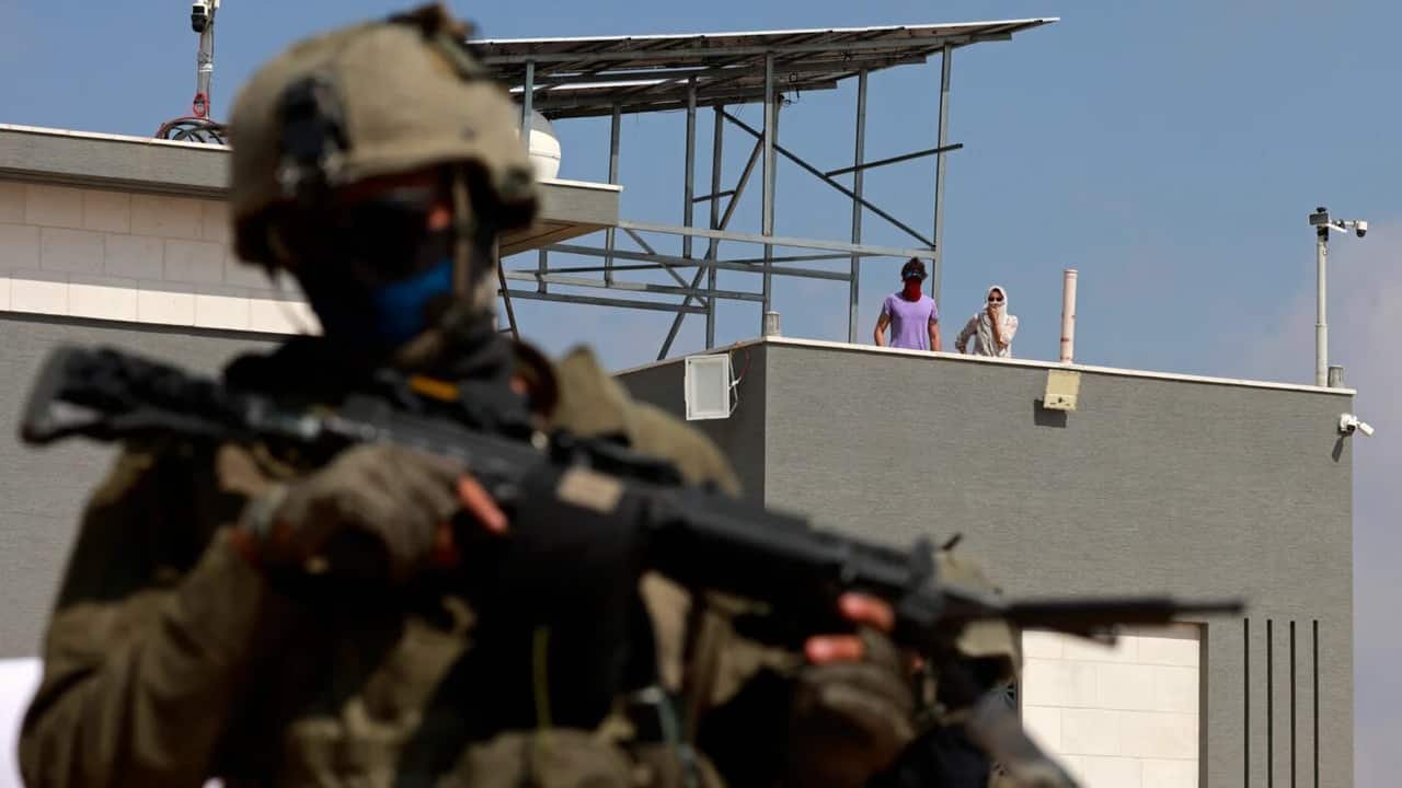 Israel to shift West Bank civilian enforcement to police from army