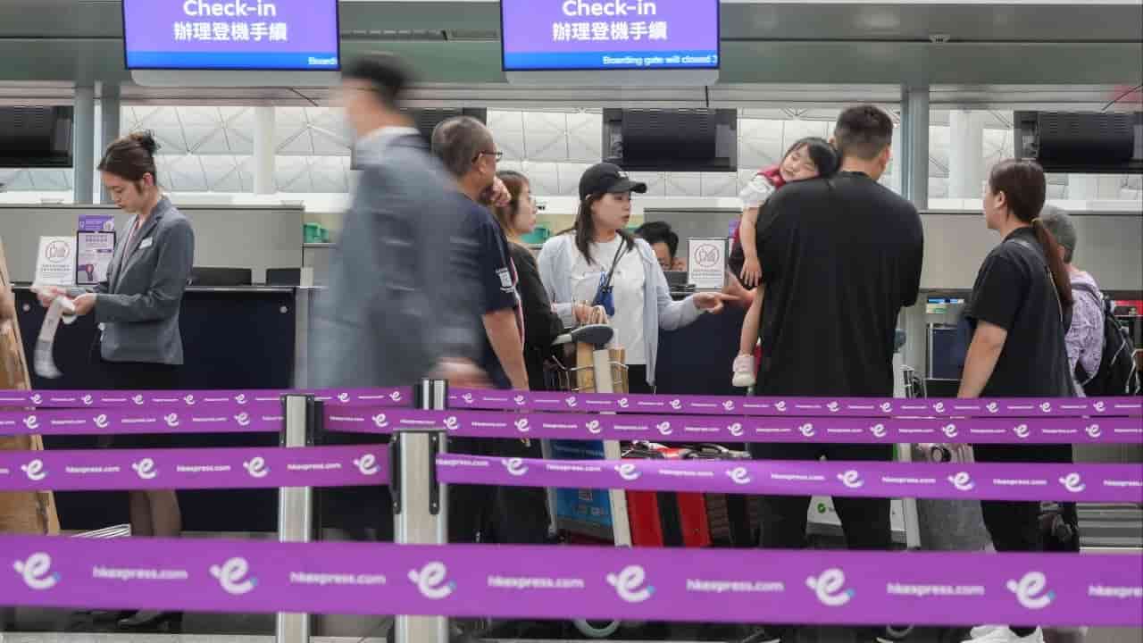 Super Typhoon Champi forces flight cancellations to Taiwan, Japan