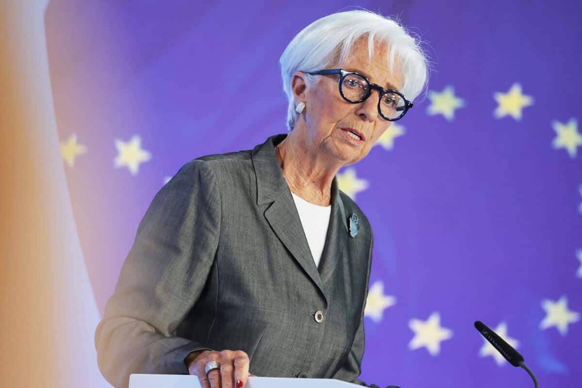 Lagarde to stay at ECB at least through year-end