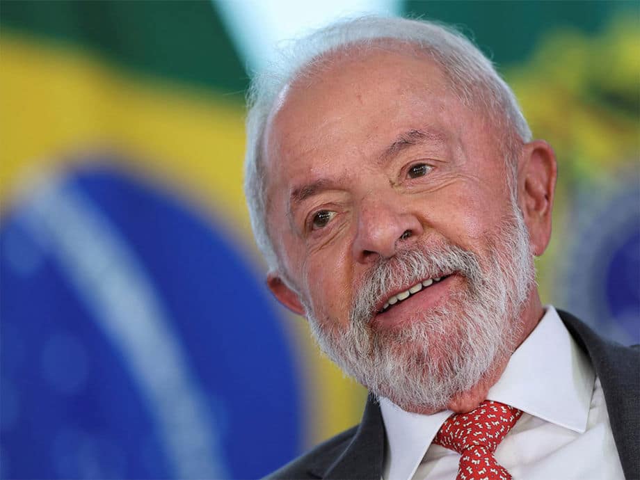 Lula leads Bolsonaro but gap narrows ahead of Brazil election, poll shows