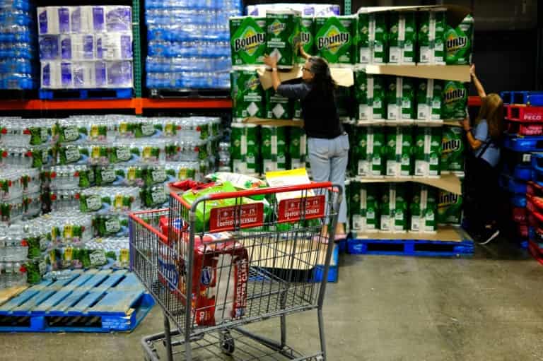 Democrats Blame Trump for High Prices as Midterms Approach