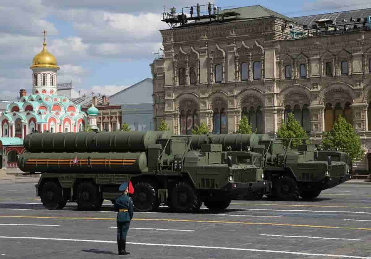 Ukraine claims strike on Russian S-400 launchers in Bryansk Oblast