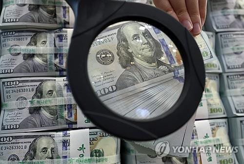 South Korea foreign currency deposits hit record high in September
