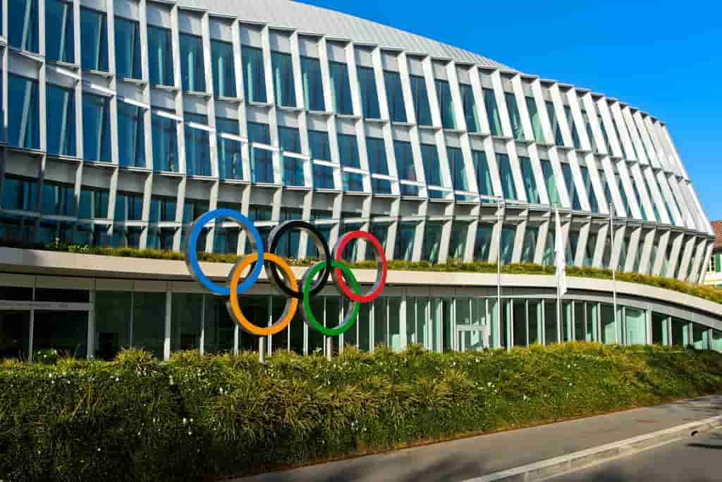 Nine EU nations seek to cut sports funding over Russian athlete participation