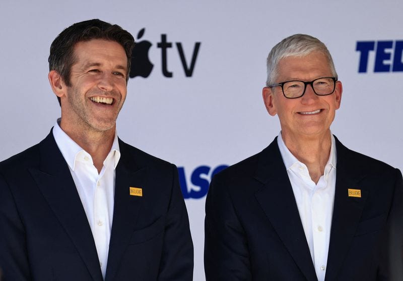 Tim Cook Steps Down as Apple CEO, John Ternus Takes Over Amid AI Push