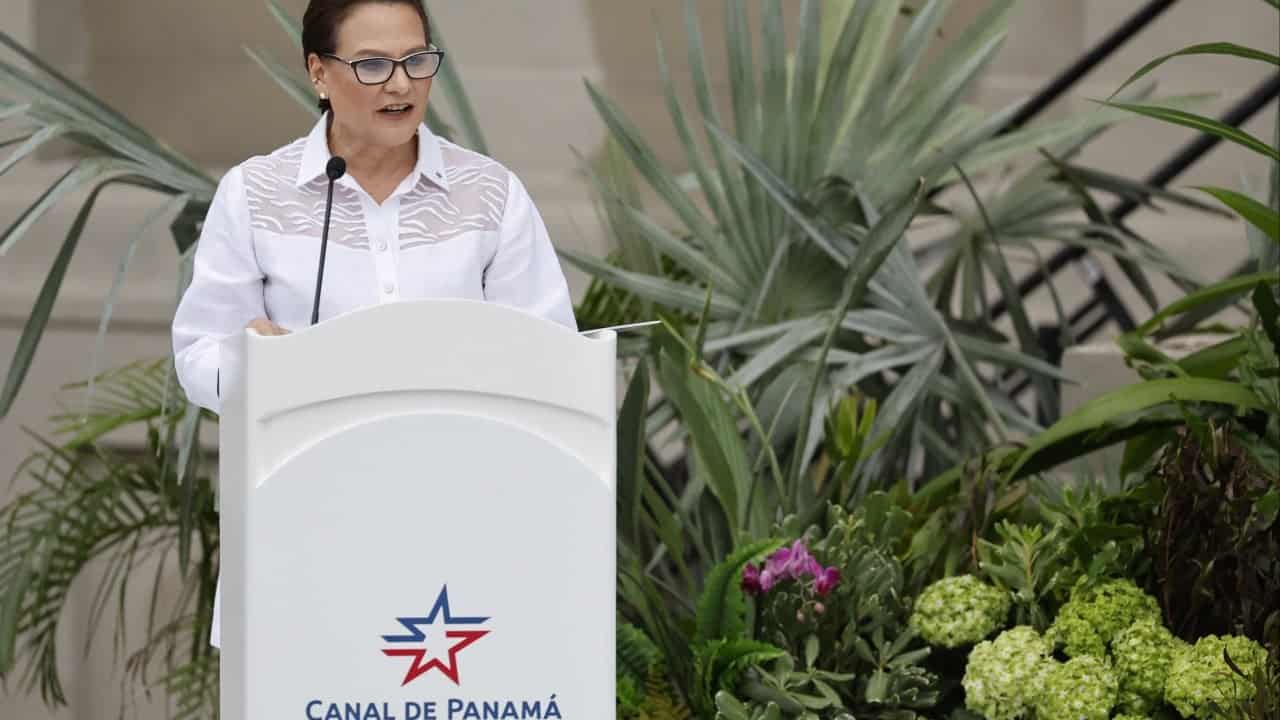 Panama Canal Authority Considers Further Transit Cuts Amid El Nino