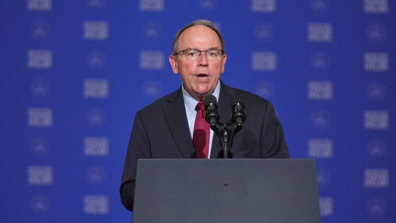 Wisconsin gubernatorial candidate Tom Tiffany swims to safety after plane lands in lake