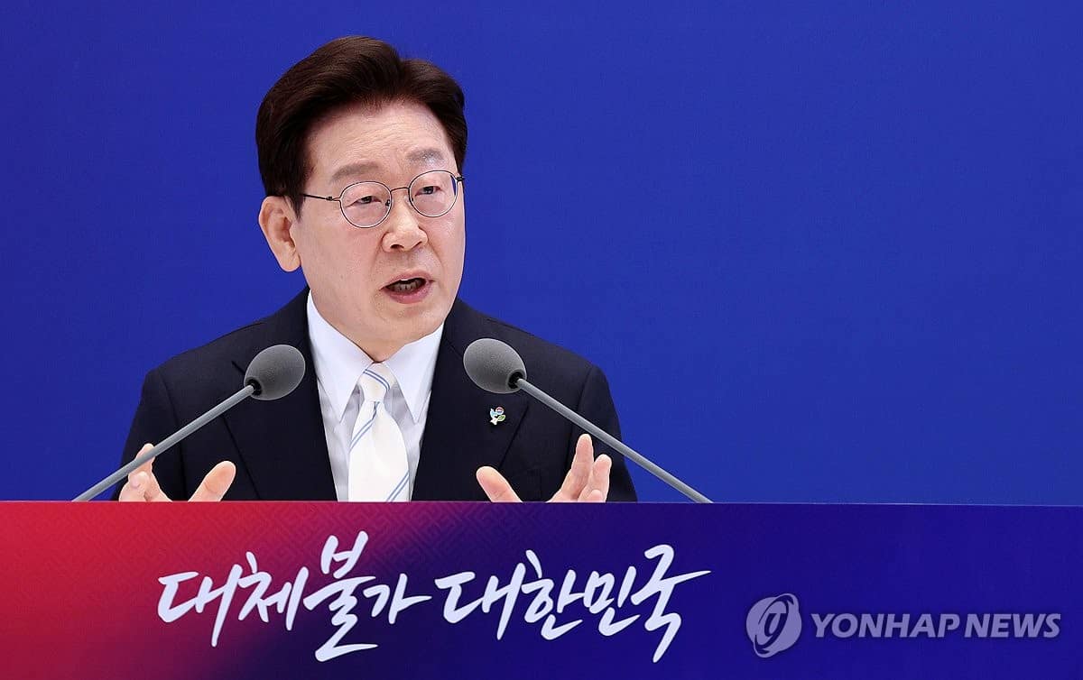 President Lee to hold press conference Friday on key issues