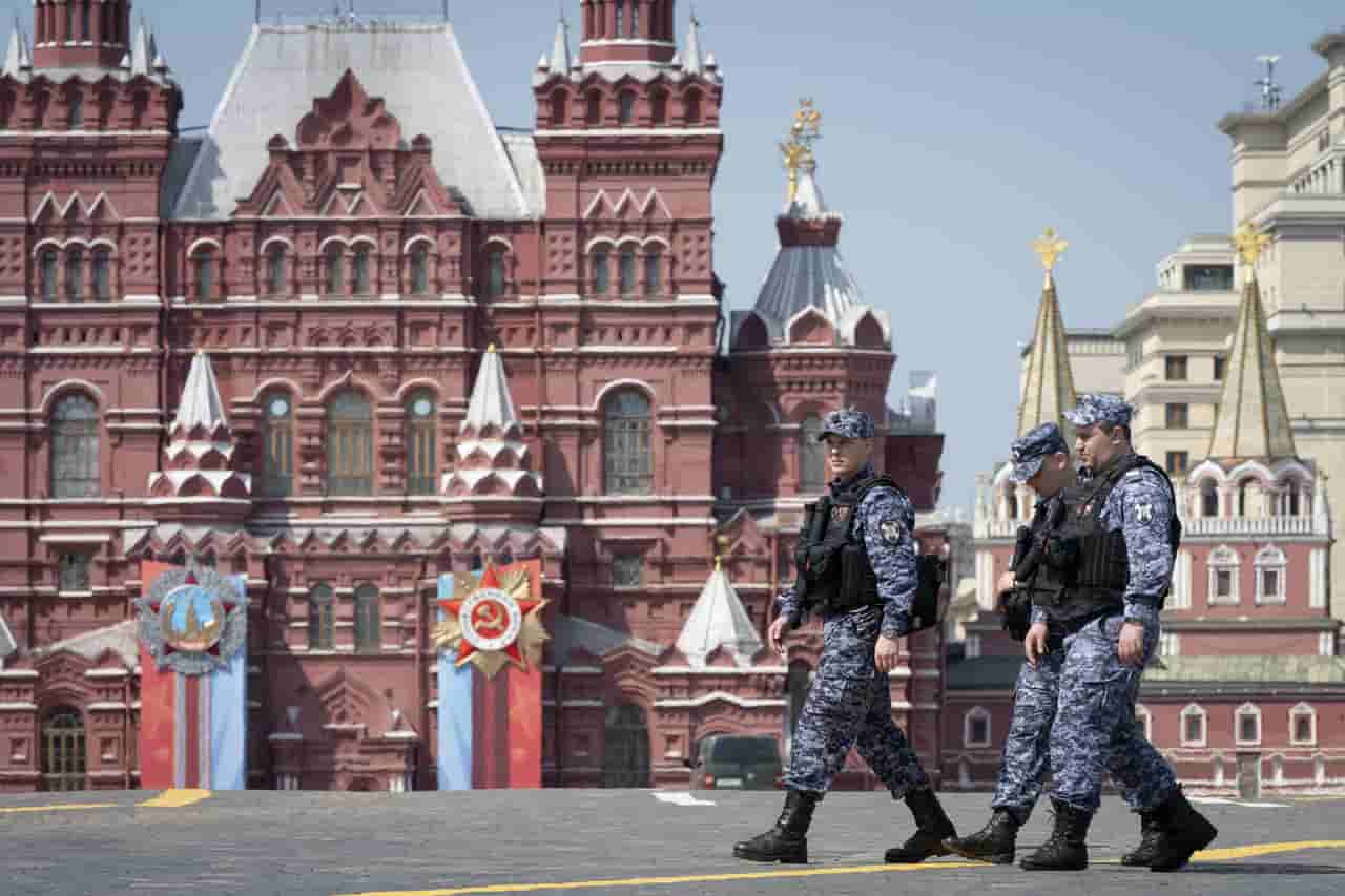 Ukraine reportedly launches dozens of drones toward Moscow