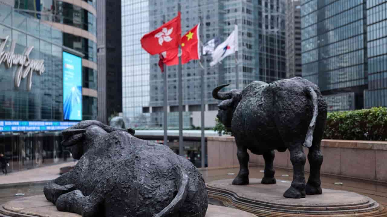 Hong Kong Tech Stocks Rise as Investors Pivot from SpaceX