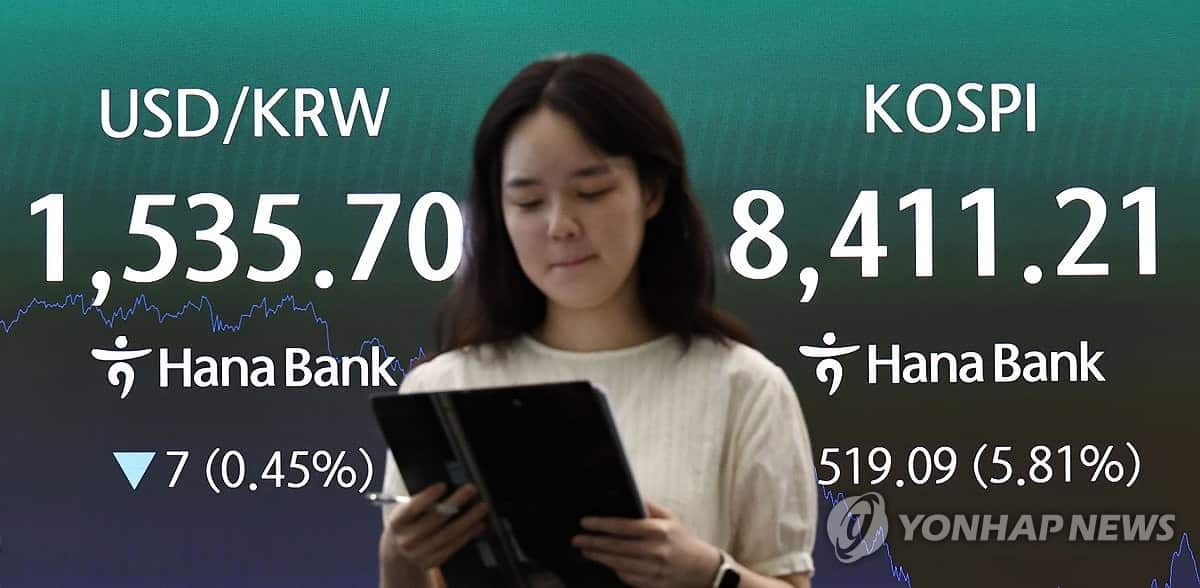 Seoul shares open lower on Iran deal uncertainty