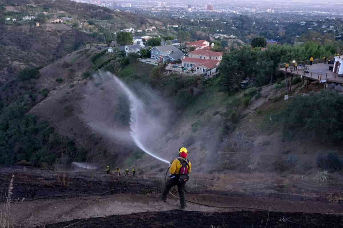 California Adopts Weaker Home Protection Rules as Wildfires Grow
