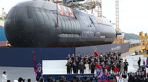 US House subcommittee officials toured South Korean shipyards in July