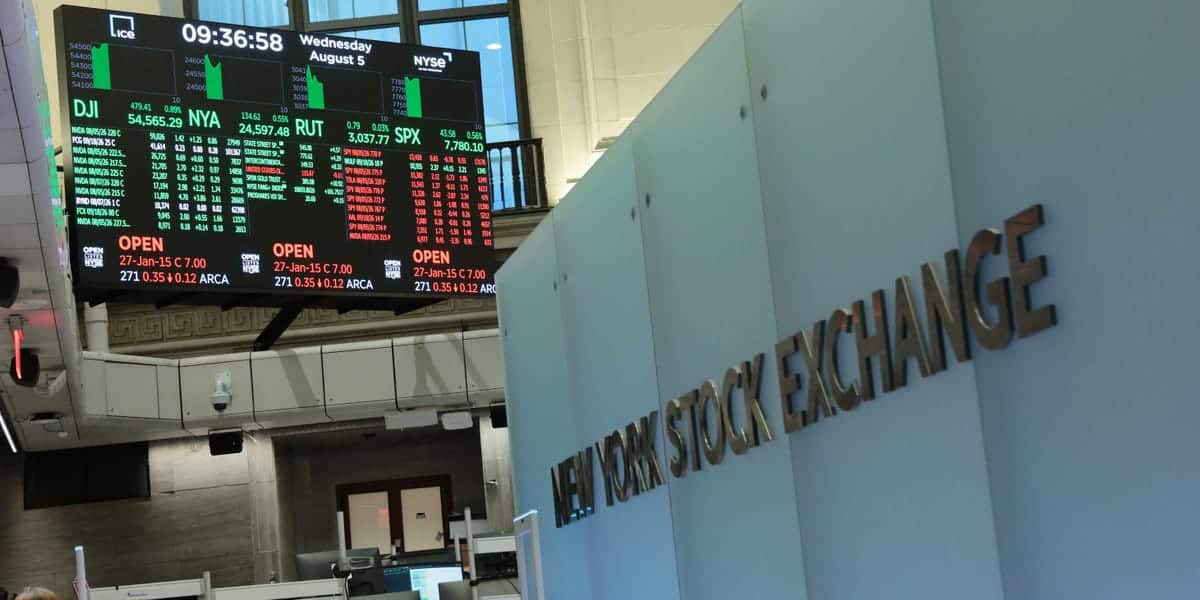 JPMorgan Raises S&P 500 Target to 8,000 on AI Capex Payoff