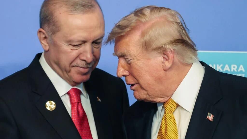 Turkey hires Trump-linked lobbyists for F-35 program push