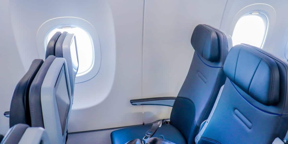 Lawsuit Over Windowless Seats Moves Forward Against United Airlines