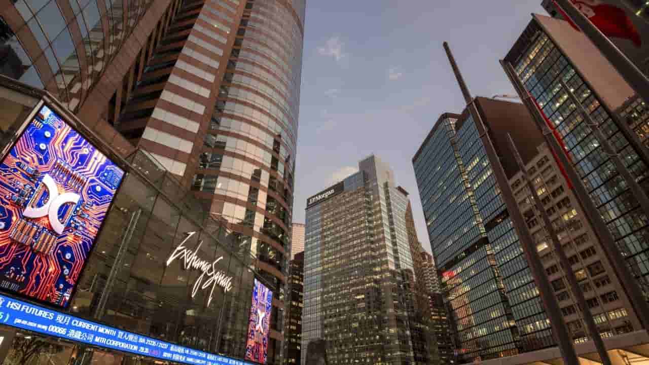 Hong Kong investors seek market outperformance but temper return hopes